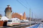 Vorne 402 030-1 als ICE 548 nach Kln/Bonn Flughafen und dahinter 402 024-4 als ICE 558 nach Kln Hbf bei der Durchfahrt in Rathenow.