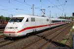 Der 402 029-3 zieht durch Mlheim Styrum am 25.05.2012