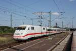 Hochwasserumleiter in Magdeburg Hbf: 402/808 034-3 (Minden) und 402/808 014-5 (Hamm) verlassen nach einem Halt auf Gleis 8 den Hauptbahnhof als ICE 640/650 nach Dsseldorf und Kln.