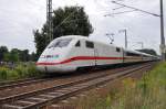 ICE 942 (402 017-8) und ICE 952 am 21.08.2013 nach Kln Bonn Flughafen und Kln Hauptbahnhof zwischen Potsdam Park Sanssouci und Werder Havel.