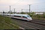 403 515 (Tz 315  Singen (Hohentwiel) ) als ICE 1633 (Linie 15) von Frankfurt(Main)Hbf nach Berlin Gesundbrunnen fährt in Halle-Ammendorf auf der Neubaustrecke Erfurt–Leipzig/Halle (KBS