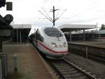 Ein ICE 506 von Basel SBB nach Dortmund Hbf.Am 22.05.08 beim Halt in Mannheim Hbf.