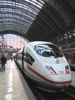 Abendstimmung im Frankfurter Hauptbahnhof.