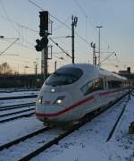 Ein ICE 3 (403 029-2) bei der Einfahrt in den Mannheimer Hbf.