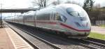 Nachschuss auf die Doppeleinheit 403 033-4  Esslingen am Neckar  und 403 505-1  Baden-Baden  am 14.04.2013 in Orschweier (KBS 703).