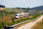 Ein ICE rauscht mit Vmax bei Hilpoltstein gen Nrnberg- 30/06/2013