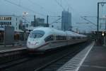 Hier ein ICE 3 bei der Durchfahrt von Frankfurt Sd am 14.10.13.