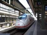 Ein BR 407 in Stuttgart HBF fährt aufs Abstellgleis.