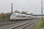 Durchfahrt von 406 082-8 (4682)  Köln  zusammen mit 403 560-6  Linz am Rhein  am 31.10.2016 als ICE ___ (Basel SBB - Köln Hbf/Dortmund Hbf) in Müllheim (Baden) in Richtung Freiburg