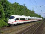 ICE3/406,4601,als ICE 124 International von Oberhausen Hbf.nach  Amsterdam Centraal,Durchfahrt im Bahnhof Dinslaken.(11.05.2008) 