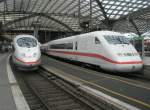 Hier links 406 080-8  Kln  als ICE126 von Frankfurt(Main) Hbf.