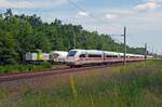 Am 04.07.21 traf der ICE 507 in Burgkemnitz auf 275 120 welche mit ihrem Zug auf die Weiterfahrt nach Bitterfeld wartete.