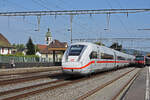 ICE 4 5812 063-6 durchfährt den Bahnhof Rupperswil.