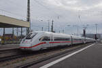 ICE 4 0812 070-2 fährt am 25.11.2022 bei badischen Bahnhof ein.