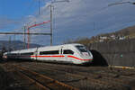 ICE 4 5812 028-6 durchfährt am 02.02.2026 den Bahnhof Gelterkinden.