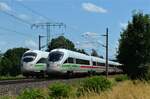 Am 21.06.2021 Kreuzten sich 411 005 (rechts) und 411 003 (links), in Vietznitz, auf dem weg nach Berlin und Hamburg. 
Ort: Vietznitz, 21.06.2021