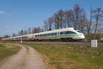 411 069 war am 26.03.2022 als ICE 1650 auf dem Weg von Dresden Hbf. nach Wiesbaden. Hier befand sich der Zug auf der alten Nord-Süd-Strecke bei Unterhaun.