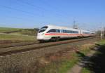 DB 411 077-1  Rathenow  als ICE 1556 von Dresden Hbf nach Wiesbaden Hbf, bei Ingersleben; 07.04.2010