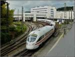 Einfahrt eines ICE-T in den Bahnhof von Passau von der Grnaustrae aus aufgenomen am 16.09.2010. (Hans) 