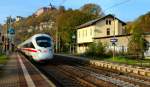 ICE  Freie und Hansestadt Hamburg  am 28.10.11 als ICE 1612 nach Berlin-Gesundbrunnen beim Passieren von Dornburg (Saale).