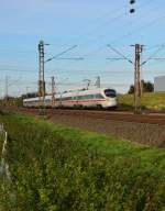 Der Neigetechnik ICE 411 006-0 Erfurt ist hier zwischen Düsseldorf Garath und Langenfeld Berghausen von mir am 9.November 2014 abgelichtet worden als er gen Köln fuhr. 