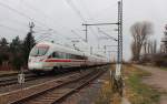 Nachschuß auf den 411 089-9  Paderborn  und 415 024-9  Hansestadt Rostock  die am 03.01.2015 als ICE 1548 (Dresden Hbf - Frankfurt(M) Flughafen Fernbf) soeben den Bahnübergang in