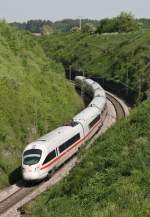 411 xxx als ICE 21 (Frankfurt [Main] Hbf–Wien Westbahnhof) am 22.05.2014 zwischen Deining und Batzhausen