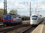 EGP 151 033-8 trifft auf DB Fernverkehr ICE-T (BR 411) am 08.04.16 in Hanau Hbf