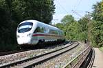 Bei Mariaort fuhr am 24.08.2015 der 411 053-2  Ilmenau  als ICE nach Wien in Richtung Regensburg Hauptbahnhof.