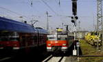 Einfahrt Düsseldorf Hbf, 30.8.19: S 68 nach Langenffeld mit 420 422 und 424.