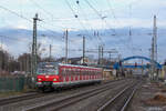 DB Regio 420 471 der S-Bahn München erreicht den Bahnhof Düren, 4.