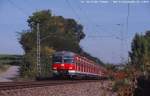 Am 20. September 2003 war 420 478 auf der S3 (Stuttgart) bei Nellmersbach in Richtung Vaihingen unterwegs.