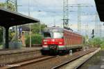 Von Dietzenbach her kommend rollt 420 385 am 3.9.09 in den Hauptbahnhof von Offenbach ein.