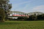 Doppeltraktion Br 420 als S9 Hanau Hbf - Wiesbaden Hbf auf der Hochheimer Mainbrcke.