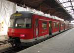 DB S-Bahn Rhein-Main 420 261-0 als S 35949 (S 9) nach Hanau Hbf, in Wiesbaden Hbf; 29.03.2011