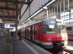 420 414 wartet in Stuttgart Hbf als S-Bah auf die Abfahrt.