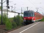 S-Bahn(420)f�hrt im Eller S-Bahnhof ein
