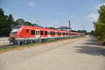 422 062-0 steht hier in Ratingen Ost am S-Bahnhof, da eine Weiterfahrt nach Essen wegen eines Hangrutsches nicht möglich ist, da immer noch an der Strecke die Folgen abgearbeitet werden enden die