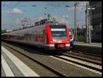 422 542 mit 422 xxx in Essen Hbf bei der Abfahrt 