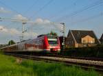 422 541-3 bei der Ausfahrt in Kleinenbroich als S8 nach Mönchengladbach.14.9.2014