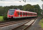 In wehmütiger Erinnerung an die 422ziger auf der S8,  zeige ich hier den 422 073-7 auf seinem Weg nach Hagen am 11.10.2014