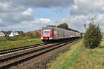 423 296-3 ist als Führungsfahrzeug eines S11 Zuges nach Bergisch Gladbach am Dienstag den 3.10.2017 bei Allerheiligen zu sehen.