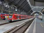 DB S-Bahn Rhein Main 423 415-9 am 13.01.18 auf der Linie S6 in Frankfurt am Main Hbf auf Gleis 14.