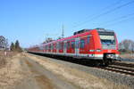 DB S-Bahn Rhein Main 423 877-0 und 423 xxx-x am 24.02.18 als S6 nach Frankfurt Süd bei Karben (Wetterau)