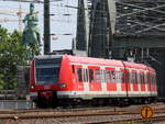 423 695-6 fuhr am 05.06.19, als S12 nach Horrem, in den Kölner Hauptbahnhof ein.