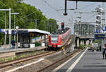 423 549-5 S12 nach Au-Sieg, Ausfahrt Bf Köln-Deutz-Messe - 15.08.2022