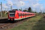 423 290 mit Schwesterfahrzeug als S11 in Köln-Mülheim am 17.09.2023.