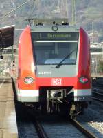 423 370, hier auf der S1 nach Herrenberg steht zur Abfahrt in Plochingen bereit.