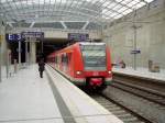 423 194-0 als S13 nach Troisdorf in Kln/Bonn-Flughafen.