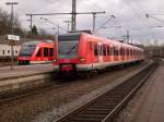 Hier steht 423192-4 neben 648706 am 1.4 im Bahnhof Au(Sieg).